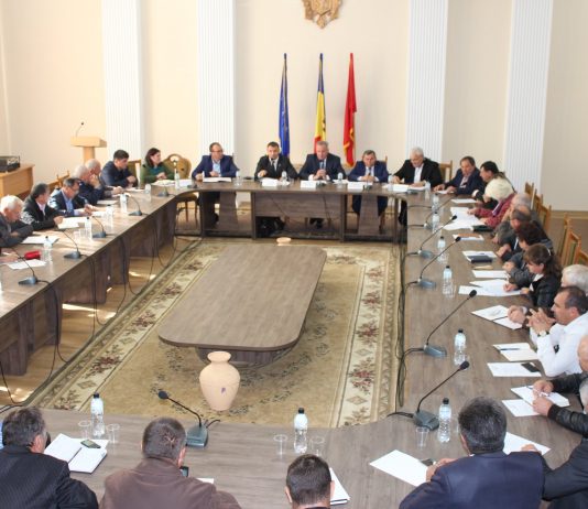 Comunicat informativ privind întrunirea lunară a Preşedintelui raionului Hînceşti cu primarii unităţilor administrativ-teritoriale de nivelul I