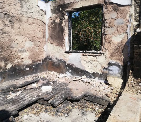 Totul le-a fost distrus într-o clipă. Povestea tristă a unei familii cu trei copii din satul Leușeni, raionul Hîncești