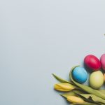 Holidays_Easter_Tulips_Colored_background_Eggs_544475_3840x2400