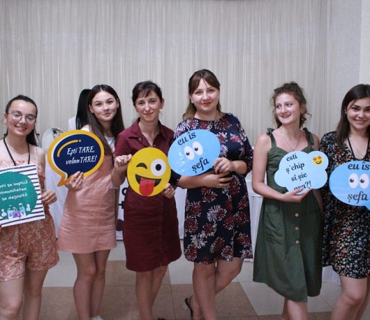 Forumul raional al tinerilor din Hînceşti .