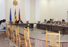 Ședinţa operativă cu șefii de direcții, secții și funcționari ai aparatului președintelui.