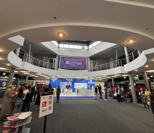 C O M U N I C A T   P O S T-E V E N I M E N T